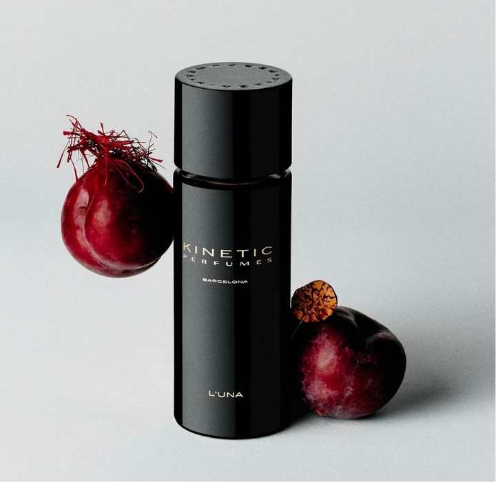 Kinetic Perfumes L'Una Barcelona – dunkler Flakon mit Noten von Safran und Rote Bete, Nischenparfüm